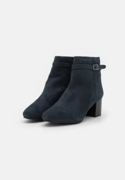 Anna Field Leather - Bottines - Dark Blue -Anna Field Soldes Boutique 42a14f7bac454cd1aa53a3e54044760a scaled