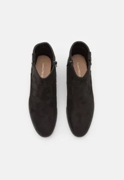 Anna Field Santiags - Black 11 Anna Field Santiags - Black -Anna Field Soldes Boutique 4cf64bd33dc34b96b717b037e1642768 scaled