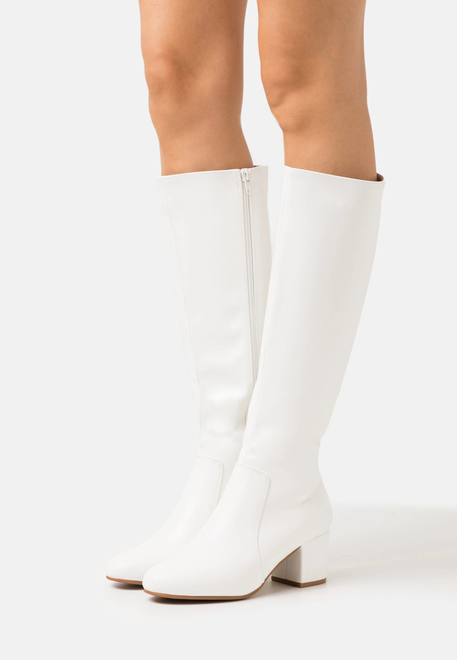 Anna Field Bottes - White 1 Anna Field Bottes - White