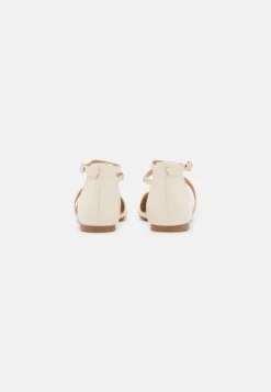 Babies - Off-White 9 Babies - Off-White -Anna Field Soldes Boutique 764ca099957042608f507d8d385043c9 scaled